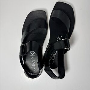Calvin Klein Sandals‎ Women 10 Rikki Flat Black Adjustable Snap Minimalist